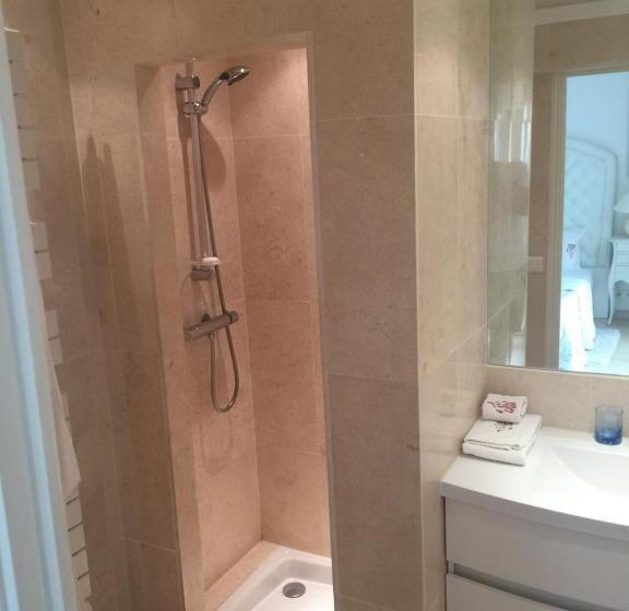 اتاق استاندارد با تخت بزرگ, La Bergerie B&b