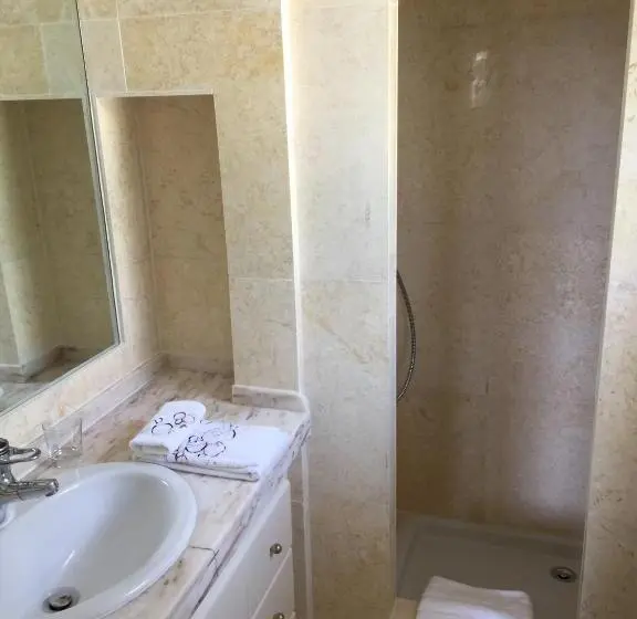 اتاق استاندارد با چشم‌انداز باغ, La Bergerie B&b