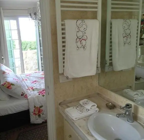 اتاق استاندارد با چشم‌انداز باغ, La Bergerie B&b