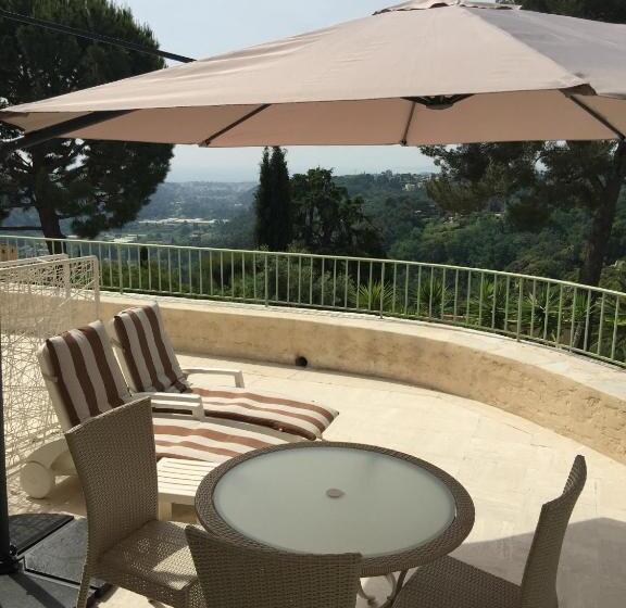 اتاق استاندارد با تخت بزرگ, La Bergerie B&b