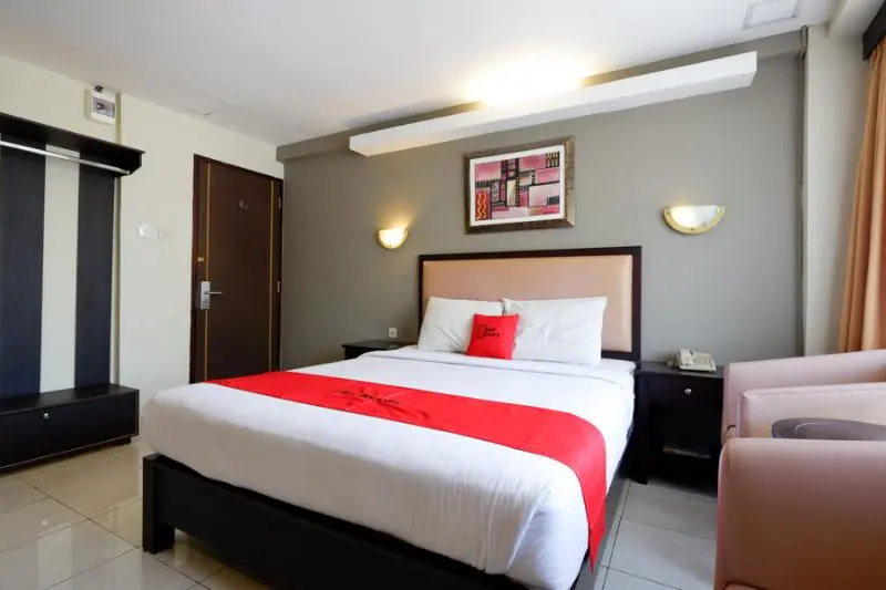 Suite, Reddoorz Plus @ Singosari Raya