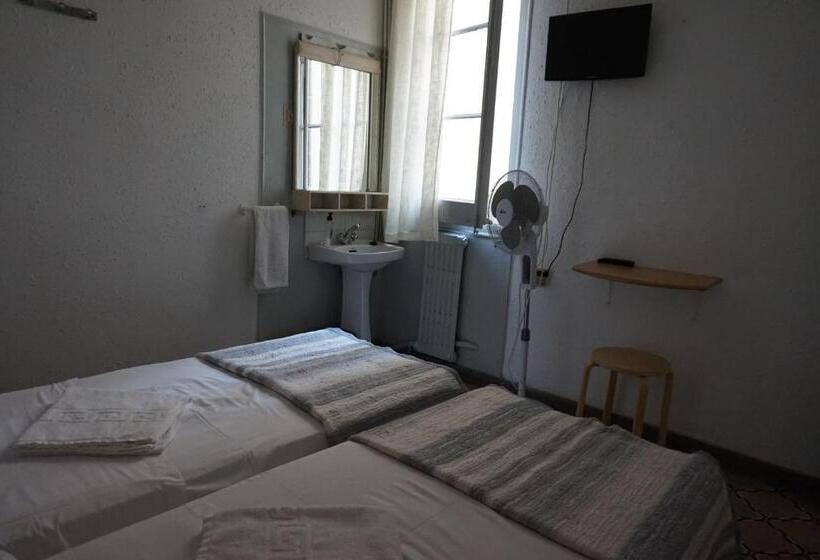 اتاق استاندارد با سرویس بهداشتی مشترک, Hostal Sant Carlo