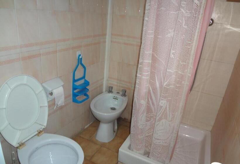 اتاق استاندارد سه نفره, Hostal Sant Carlo