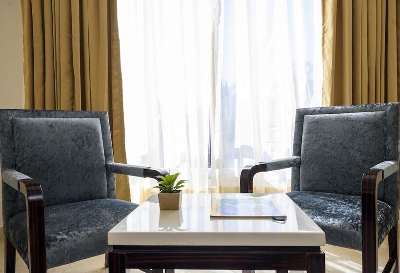 Номер Superior, Bagatel