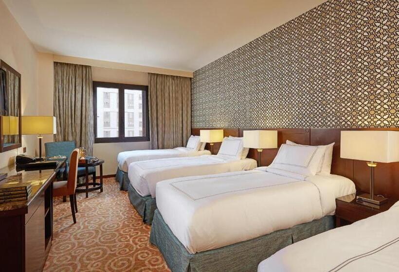 חדר סטנדרט לארבעה, Dallah Taibah