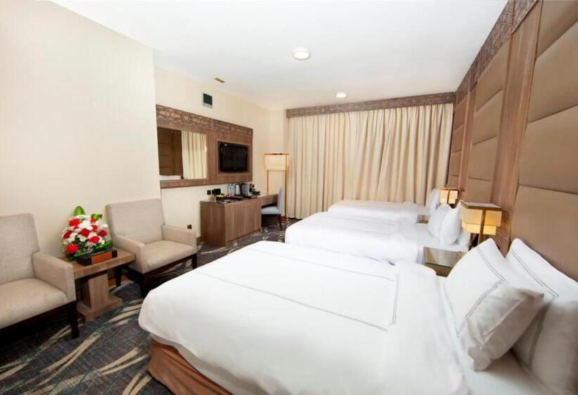 高级三人间, Dallah Taibah