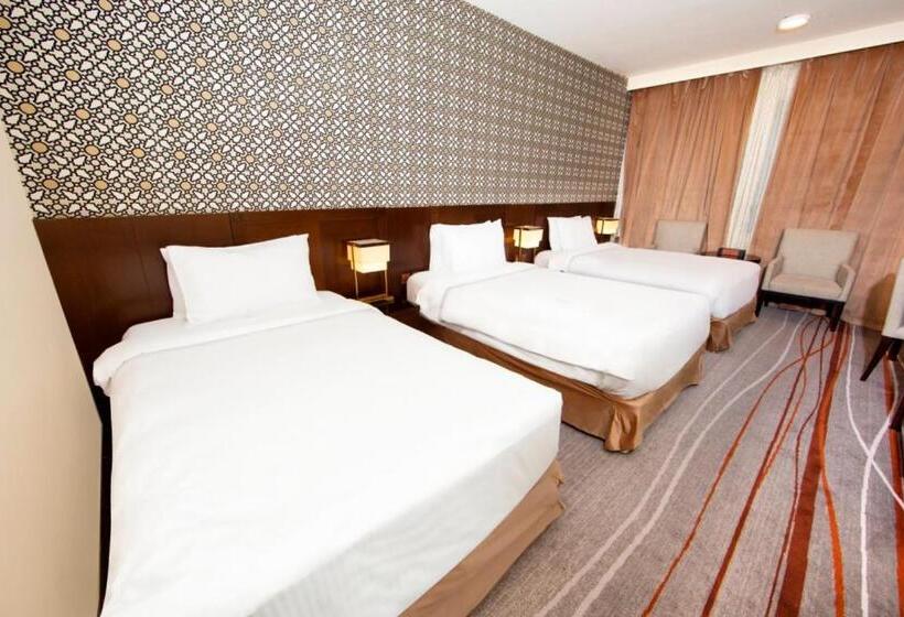 חדר פרמיום לשלושה, Dallah Taibah