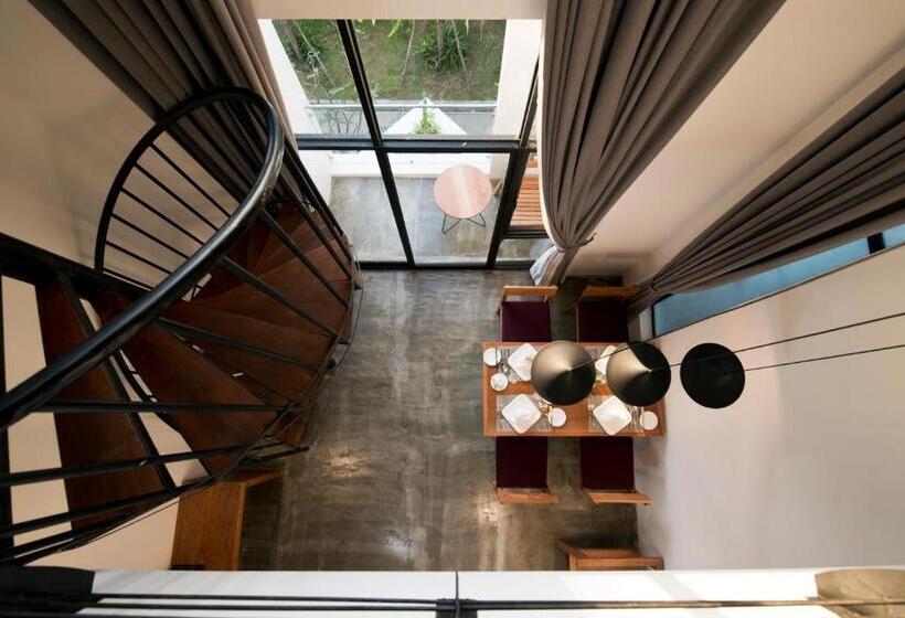 سوئیت پنت هاوس, Phka Chan