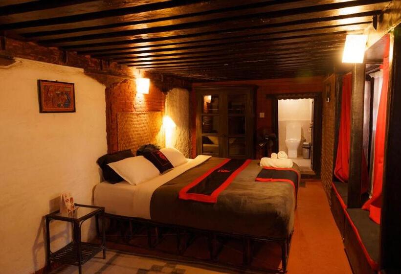 اتاق لوکس با تخت بزرگ, Hira Guest House