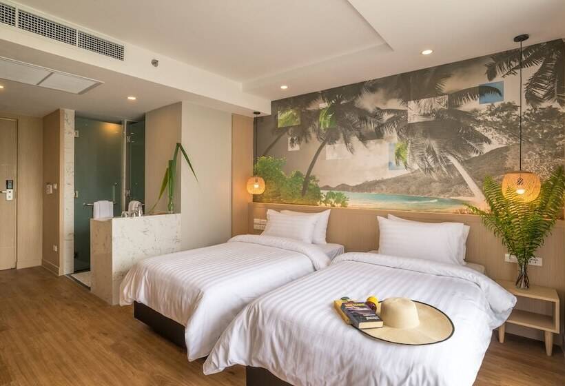 带泳池观景的豪华房, Sea Seeker Krabi Resort Sha Extra Plus