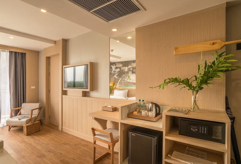 带观景的豪华间, Sea Seeker Krabi Resort Sha Extra Plus