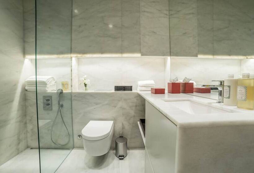 דירת חדר, Dare Lisbon House