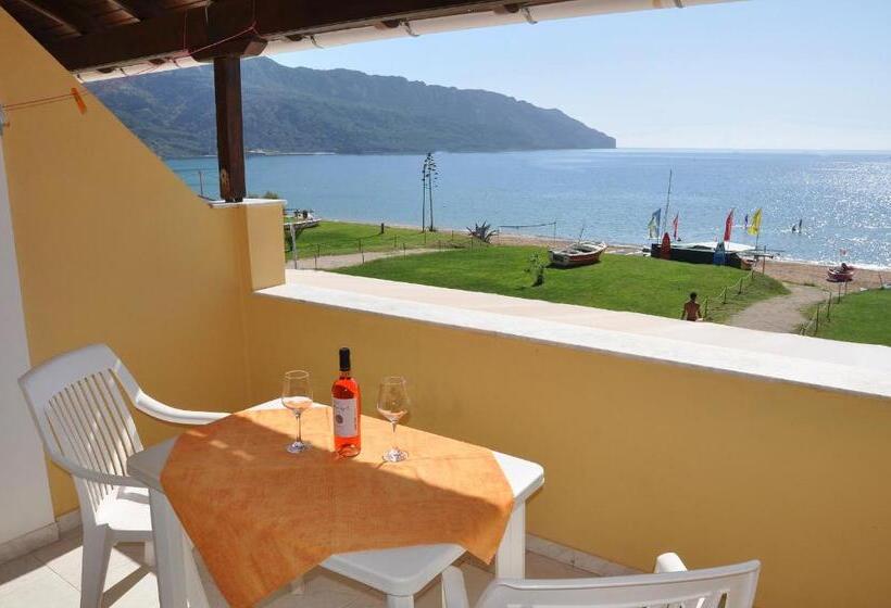 اتاق استاندارد, Elias & Vasili House