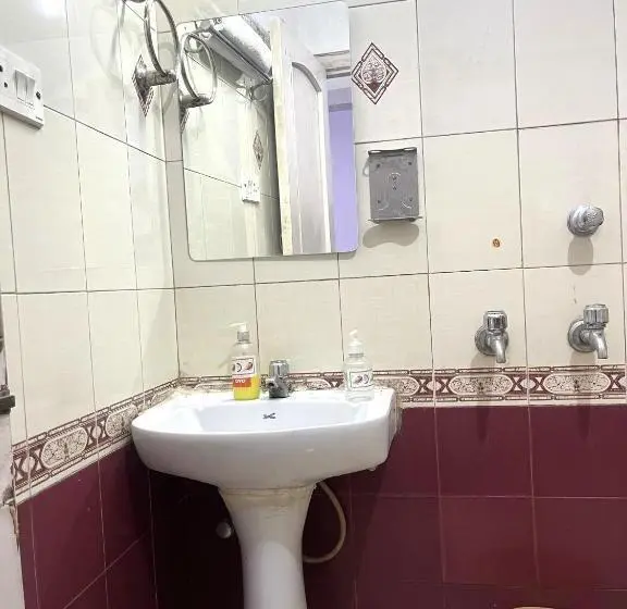 スタンダードルーム, Brill Rooms Near City Centre Metro Station