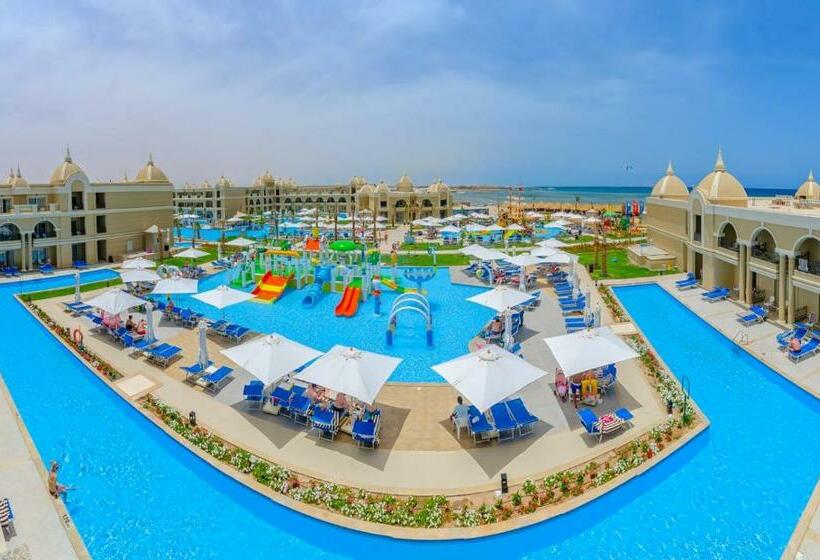 اتاق خانوادگی, Titanic Royal Families And Couples Only