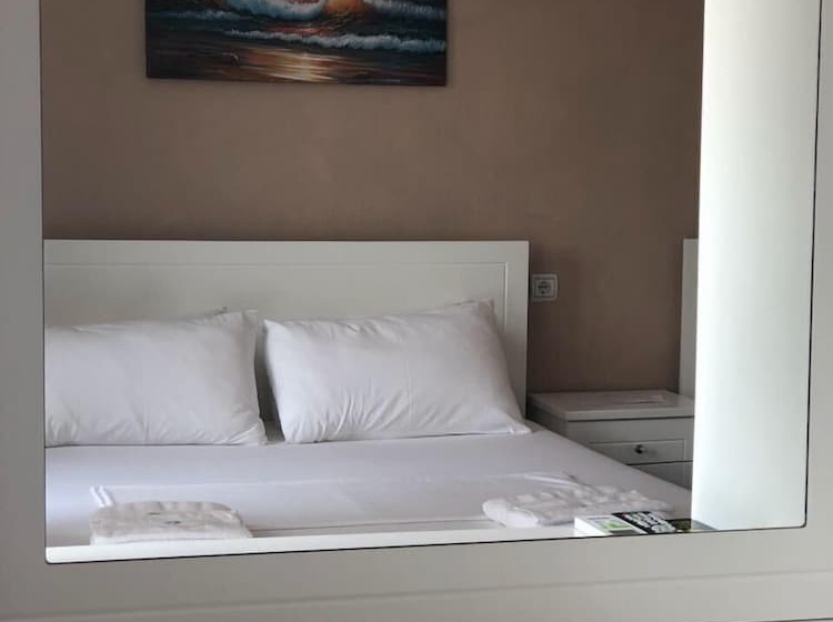 اتاق استاندارد چهار تخته, Drymades Bungalows Adults Only