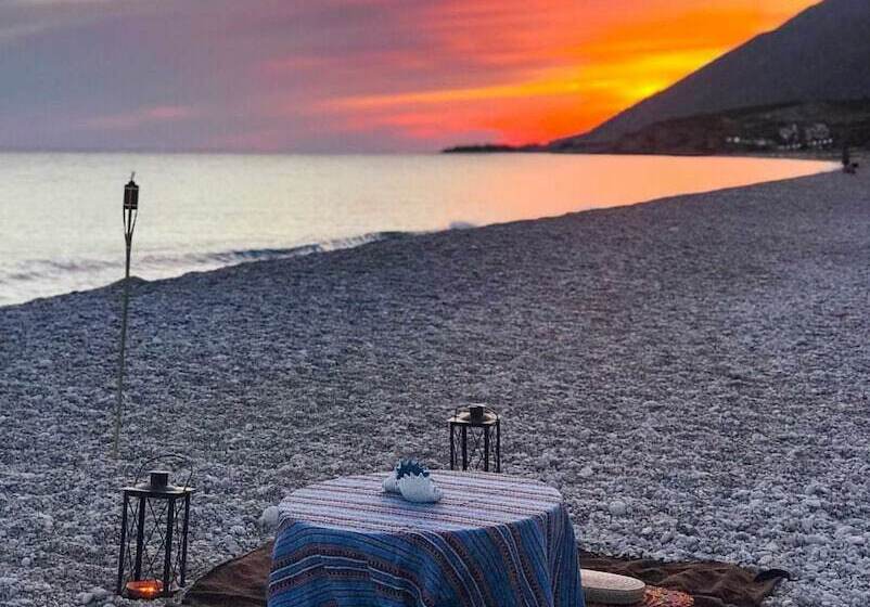 اتاق استاندارد سه نفره, Drymades Bungalows Adults Only