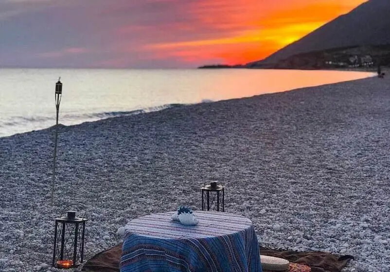 اتاق استاندارد سه نفره, Drymades Bungalows Adults Only