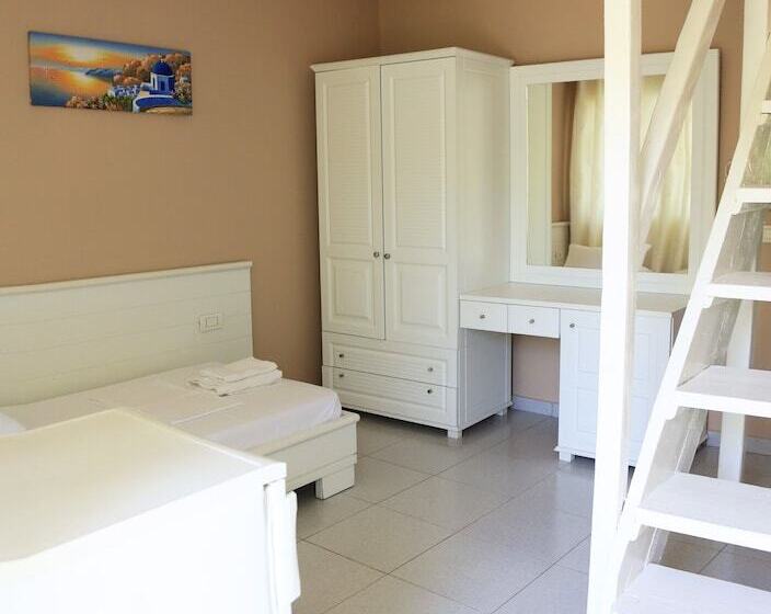 اتاق استاندارد چهار تخته, Drymades Bungalows Adults Only