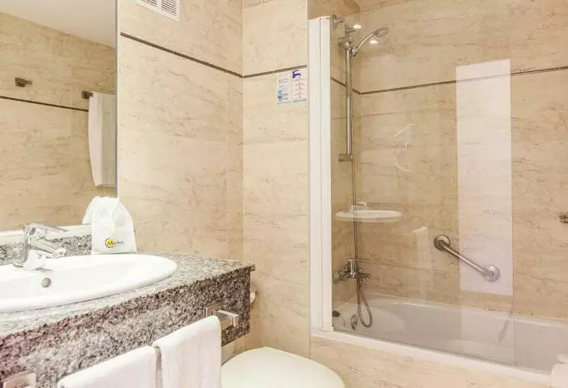 استودیوی استاندارد, Bluesea Club Martha's