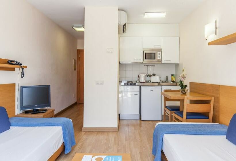 استودیوی استاندارد, Bluesea Club Martha S