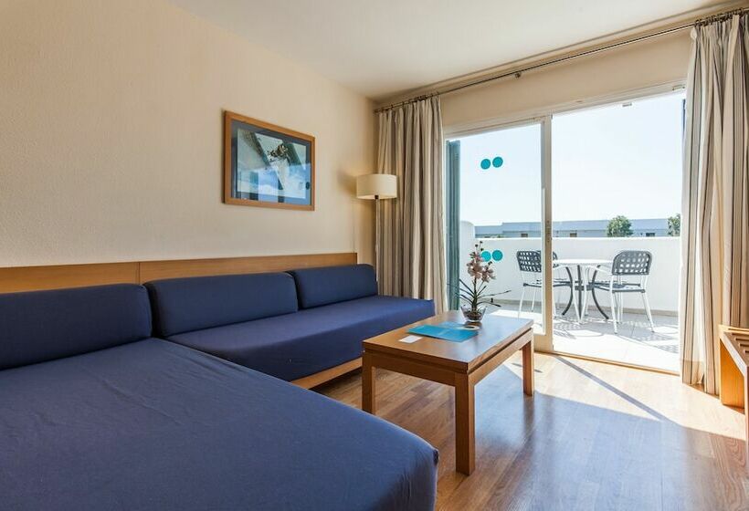 استودیوی استاندارد, Bluesea Club Martha S