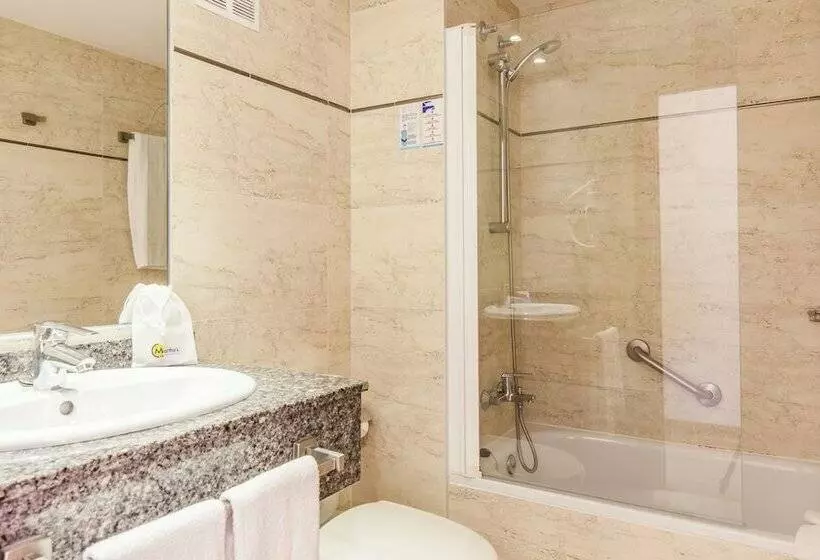 استودیوی استاندارد, Bluesea Club Martha's