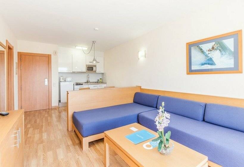 استودیوی استاندارد, Bluesea Club Martha S