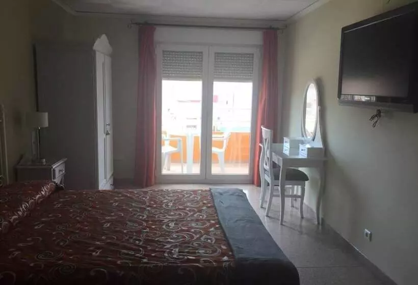 Standard Room, Hostal Comercio