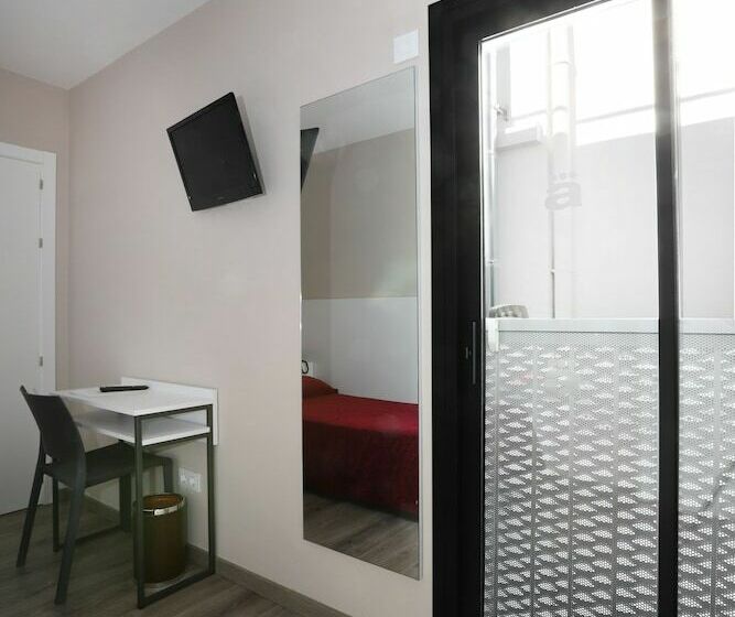 غرفة قياسية, Alameda