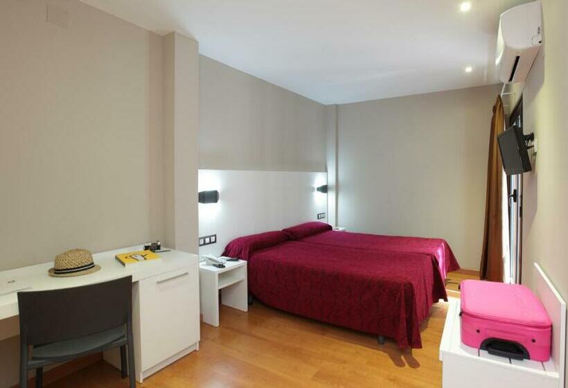 غرفة قياسية ثلاثية, Alameda