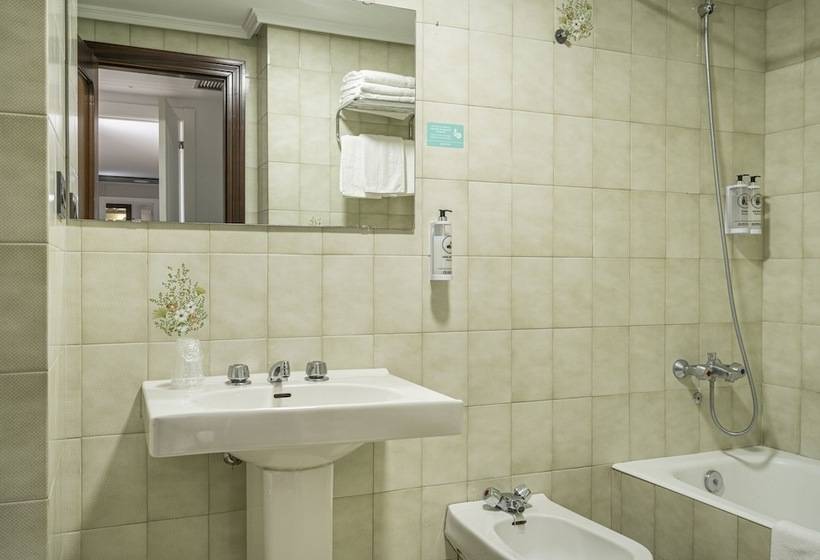 חדר אקונומי, Alda Centro Gijon