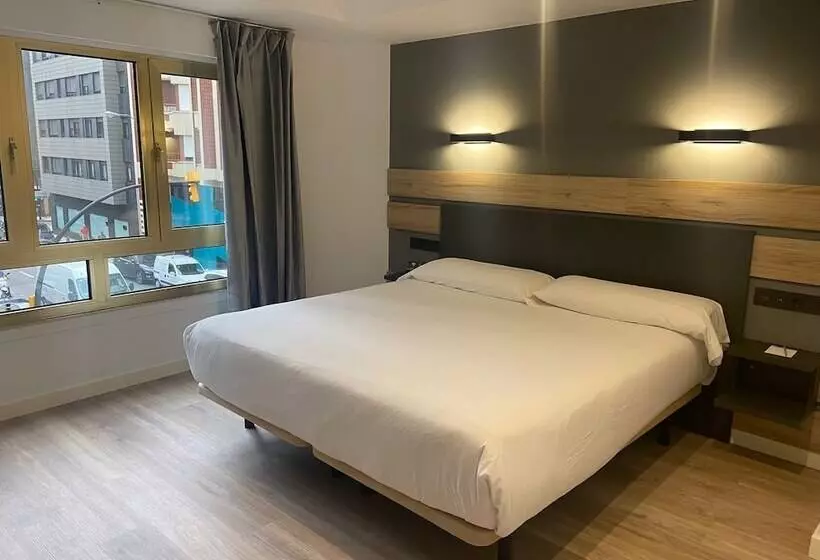 اتاق سوپریور, Alda Centro Gijon