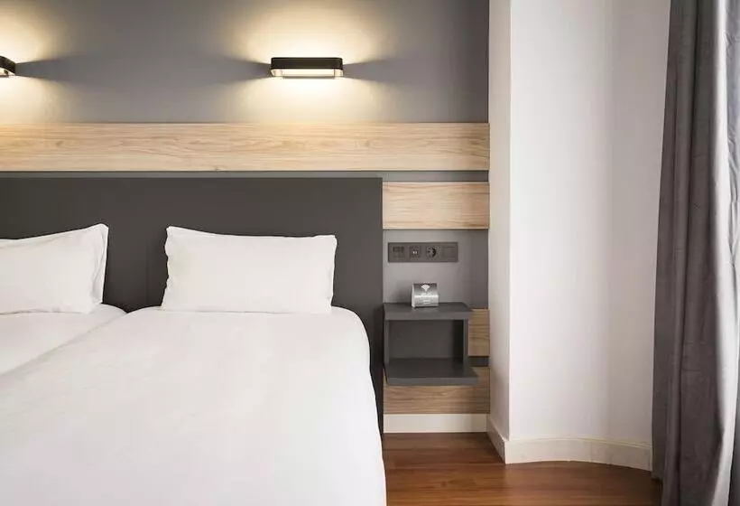 اتاق استاندارد یک نفره, Alda Centro Gijon