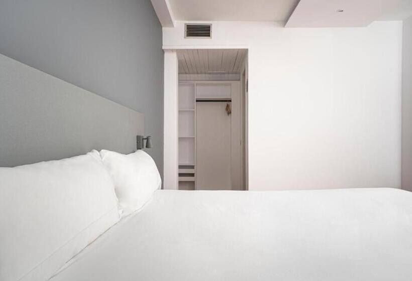 חדר סטנדרט עם מיטת קינג, Alda Centro Gijon