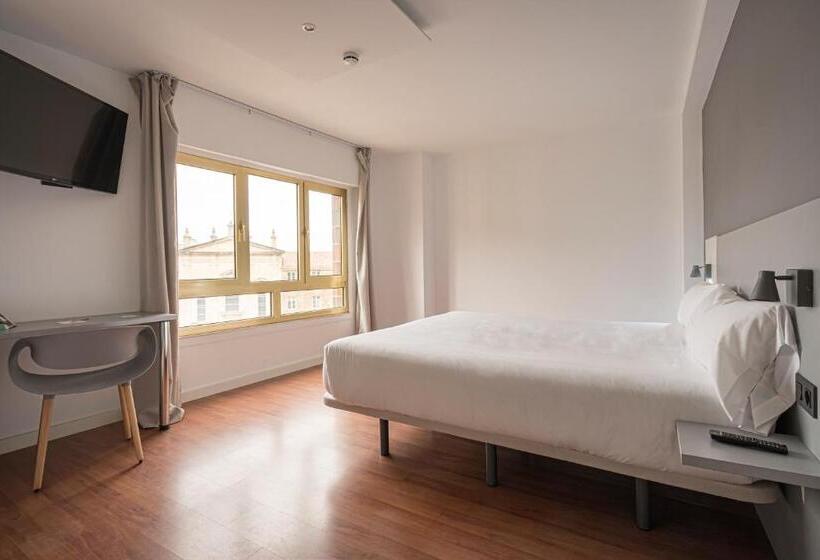חדר סטנדרט עם מיטת קינג, Alda Centro Gijon