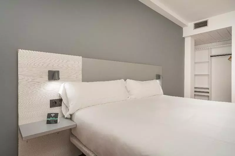 اتاق استاندارد با تخت بزرگ, Alda Centro Gijon