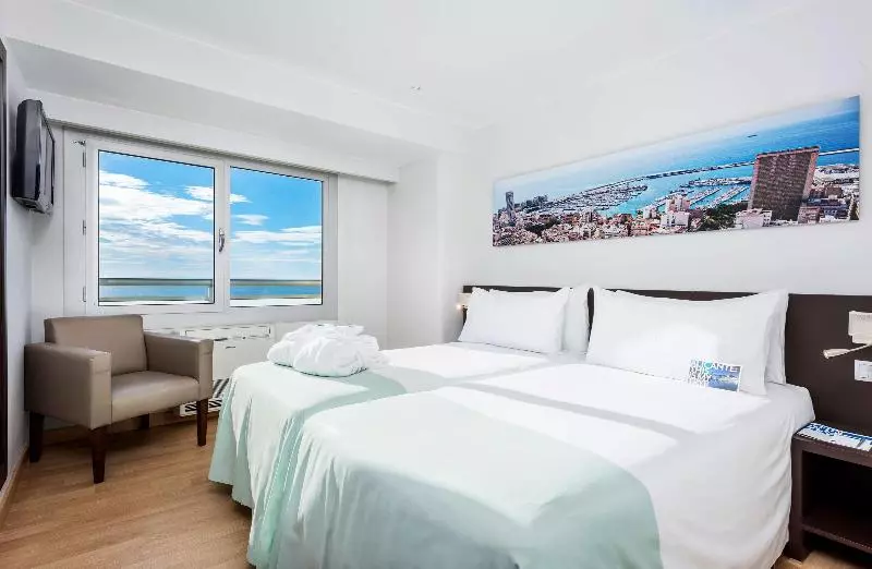سوییت جونیور, Alicante Gran Sol Affiliated By Meliá