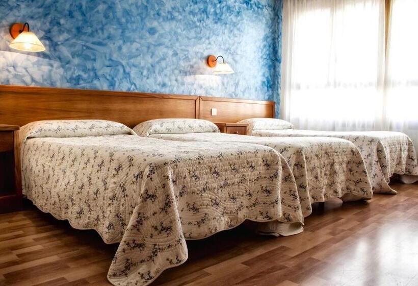 标准三人间, Alojamiento Covadonga