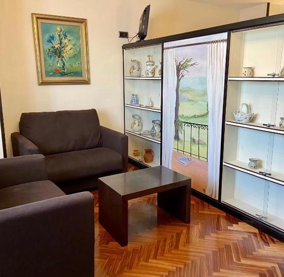 スタンダードスタジオ, Arcea La Arquera