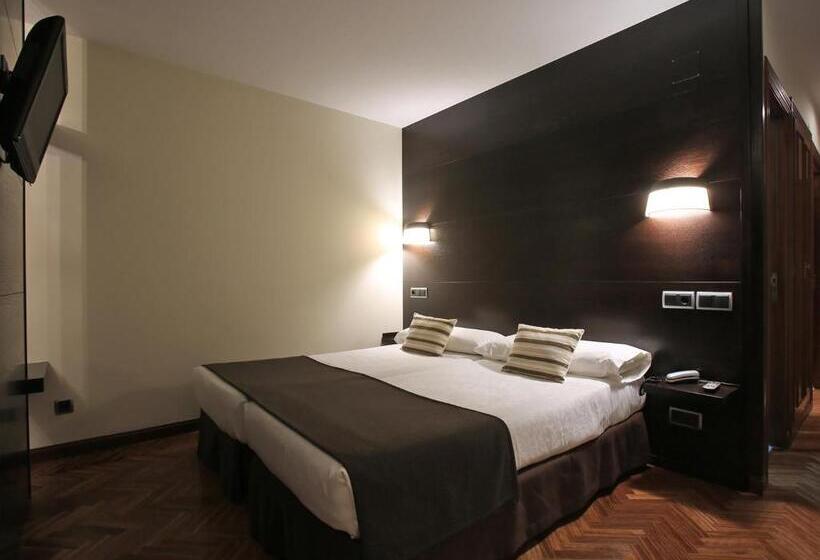 スタンダードトリプルルーム, Arcea La Arquera