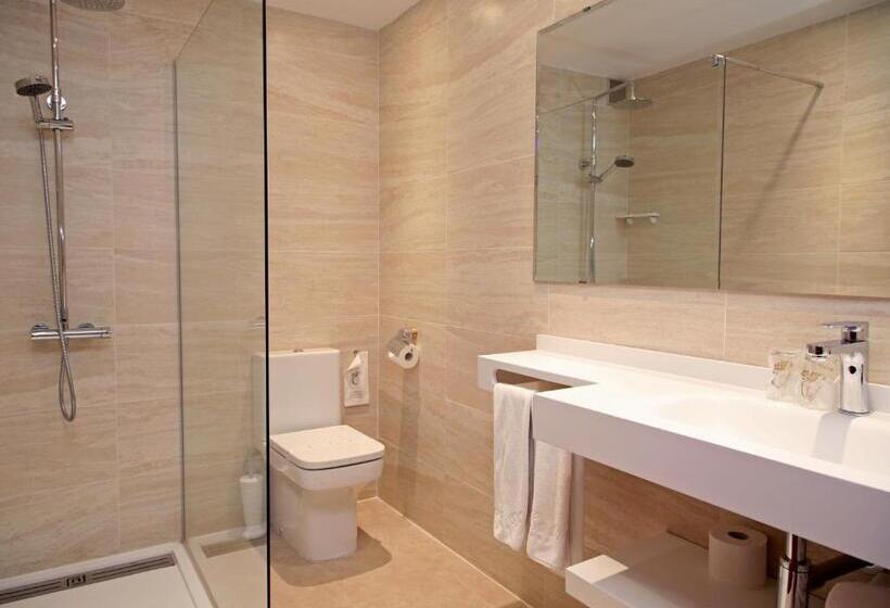 スタンダードトリプルルーム, Arcea La Arquera