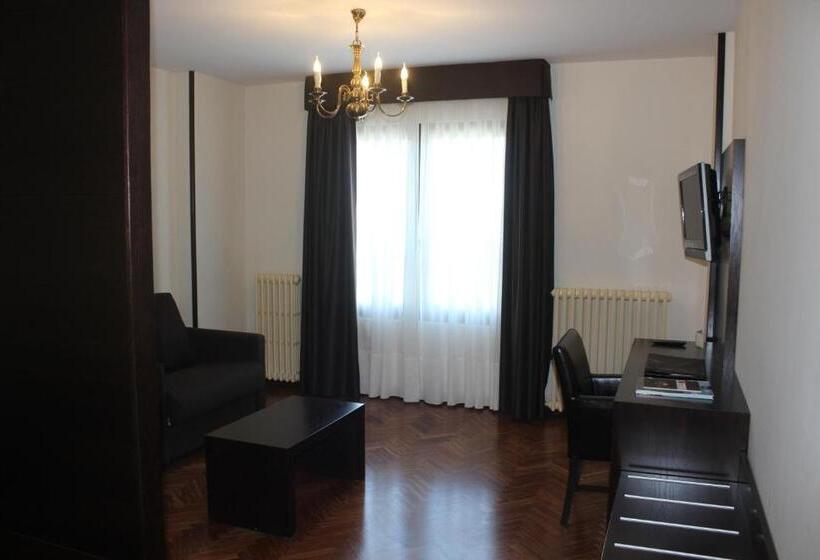 スタンダードトリプルルーム, Arcea La Arquera