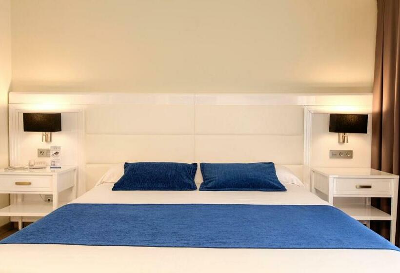 جناح جونيور, Benidorm East by Pierre & Vacances