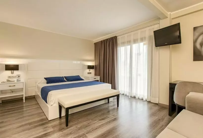 スイート, Benidorm East by Pierre & Vacances