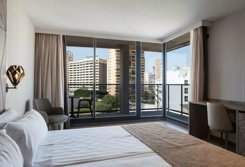 Superior-huone Kaupunkinäkymä, Bristol 4* Sup