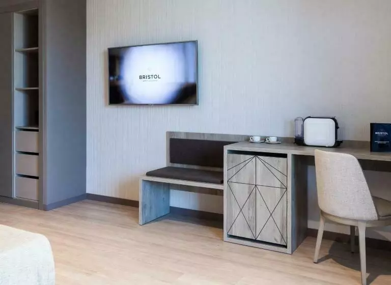 Deluxe-huone, Bristol 4* Sup