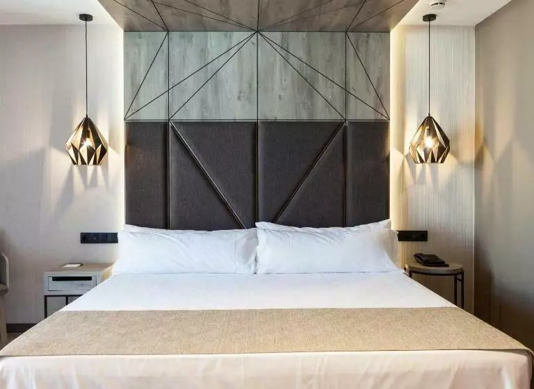 Deluxe-huone, Bristol 4* Sup
