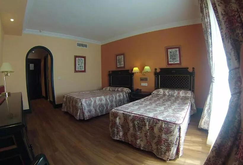 Standard-huone, Cristina