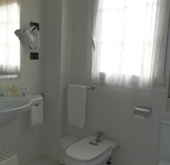 スタンダードトリプルルーム, Doña Nieves